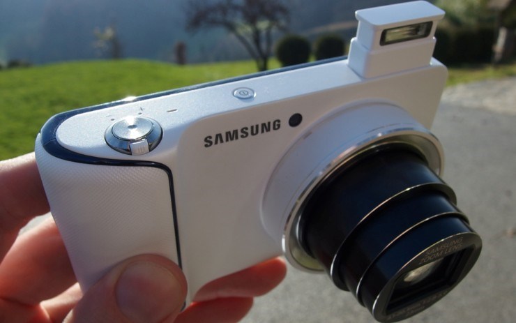 Samsung Galaxy camera white (6).JPG